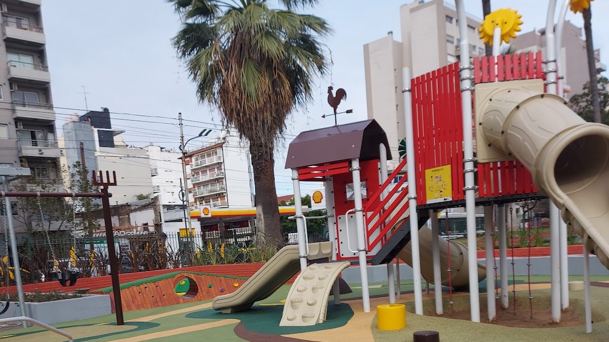 Plazas de CABA con juegos para disfrutar la tarde de otoño