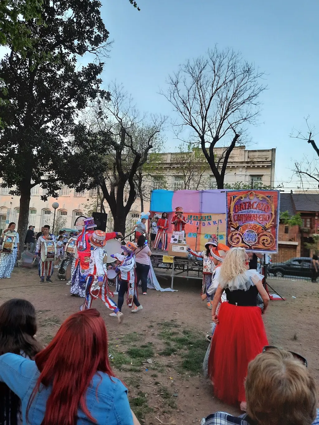 ¡A la Plaza Larrazábal en Villa Luro! Juegos, aire libre y diversión para los más chicos
