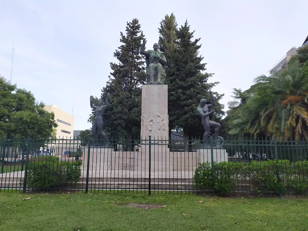 Plaza Martín de Alzaga: ¡diversión gratis al aire libre en Belgrano!