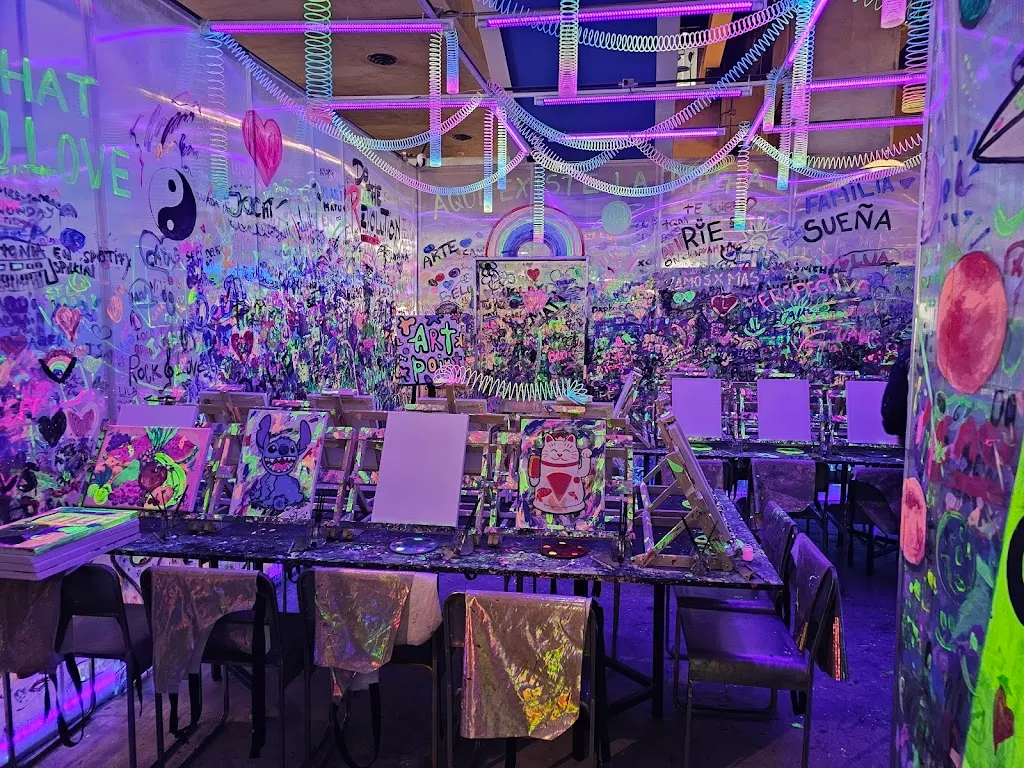 Art Point - Dot Baires: Arte y diversión garantizada para chicos en Villa del Parque