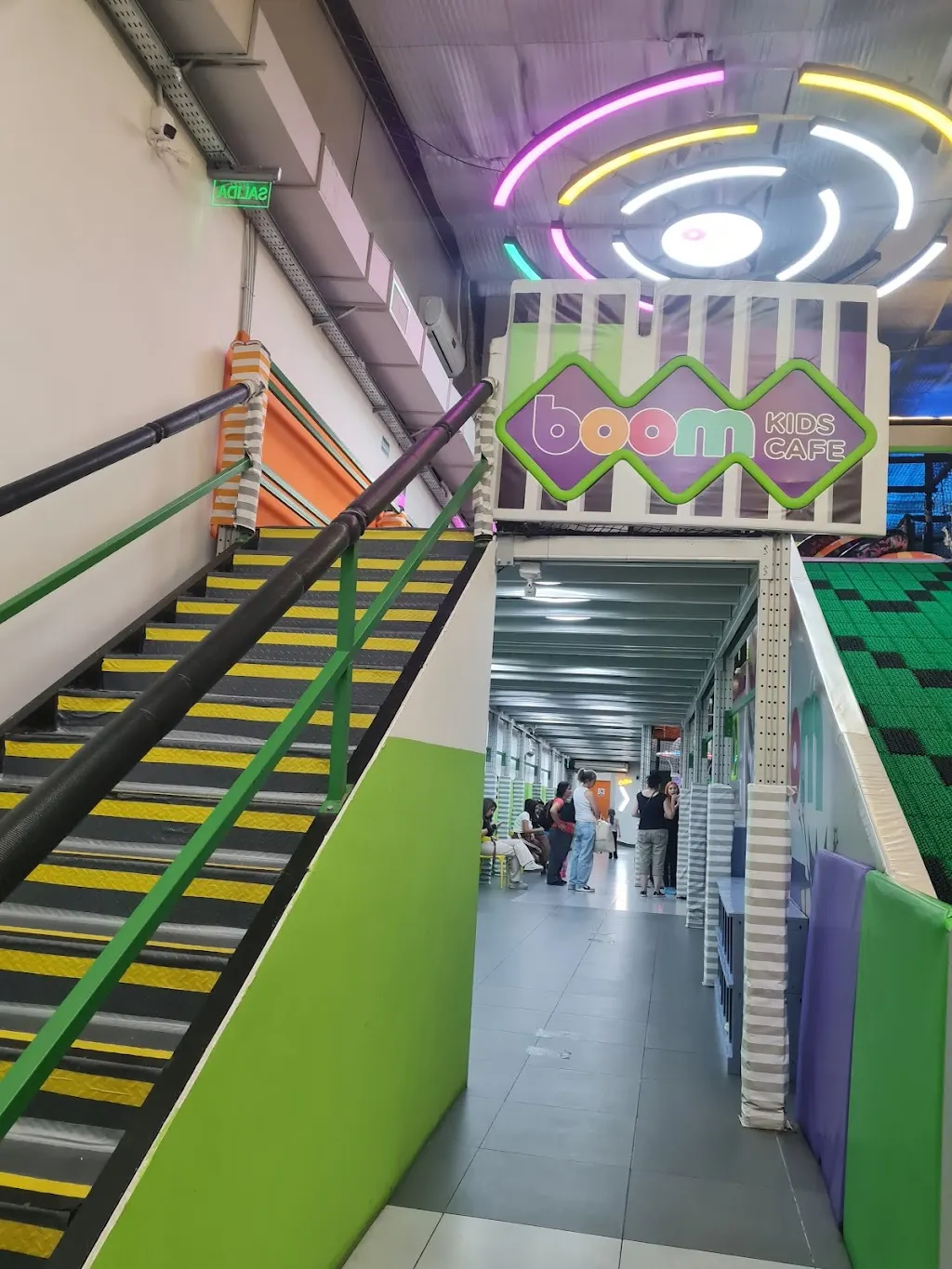 Planes para días frescos: opciones indoor y calentitas para chicos
