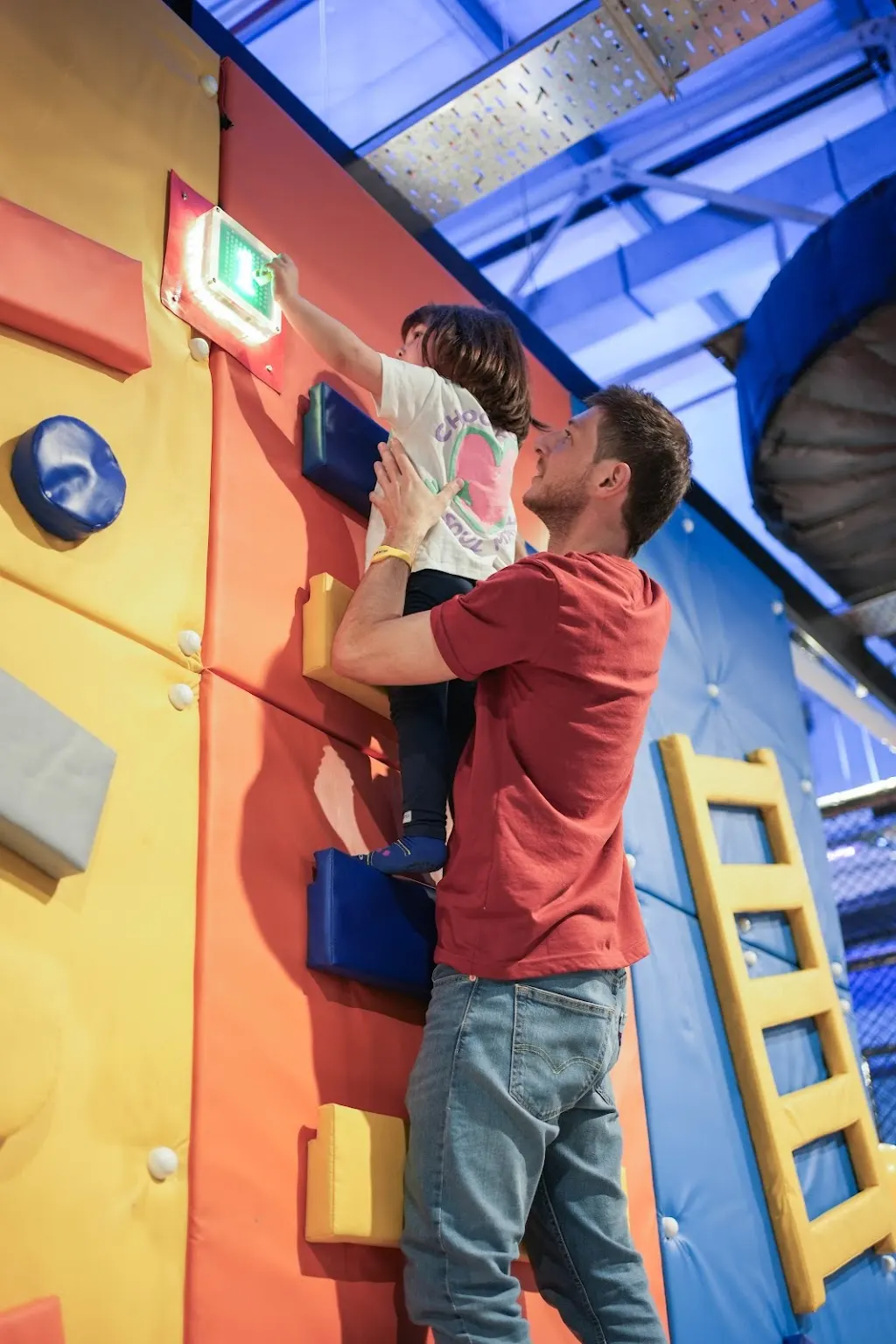 Planes para días frescos: opciones indoor para chicos en Zona Oeste y CABA