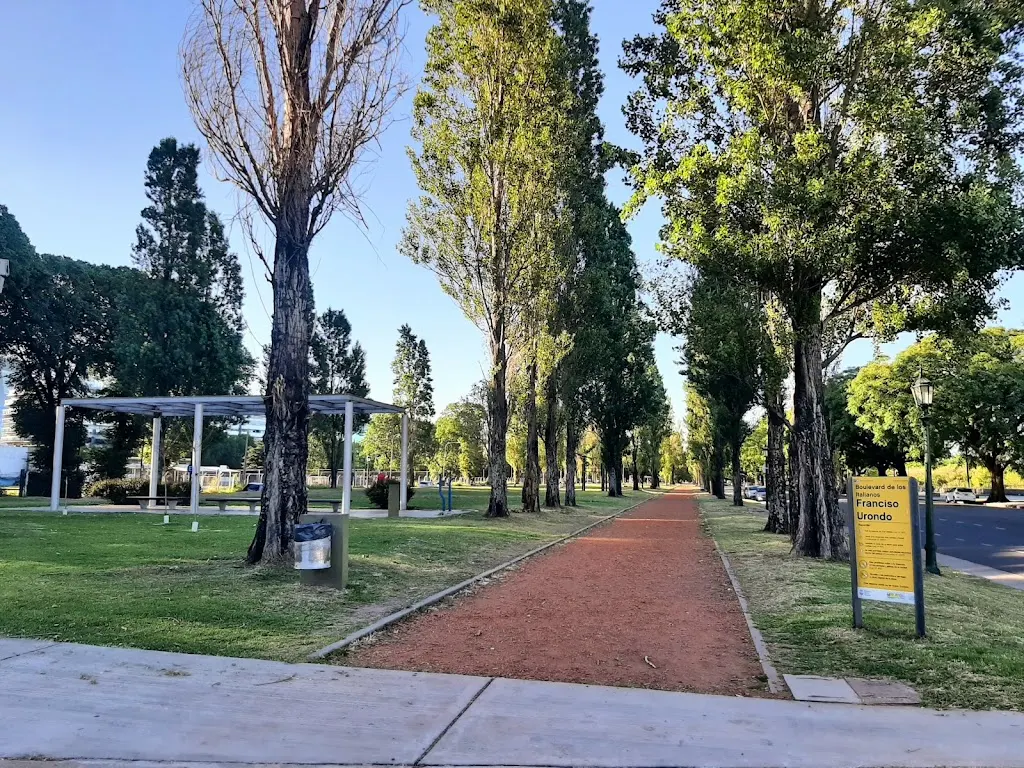 Plazas con juegos para peques en CABA y Zona Norte para disfrutar este finde