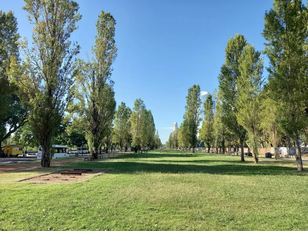 Plazas con juegos para peques en CABA y Zona Norte para disfrutar este finde
