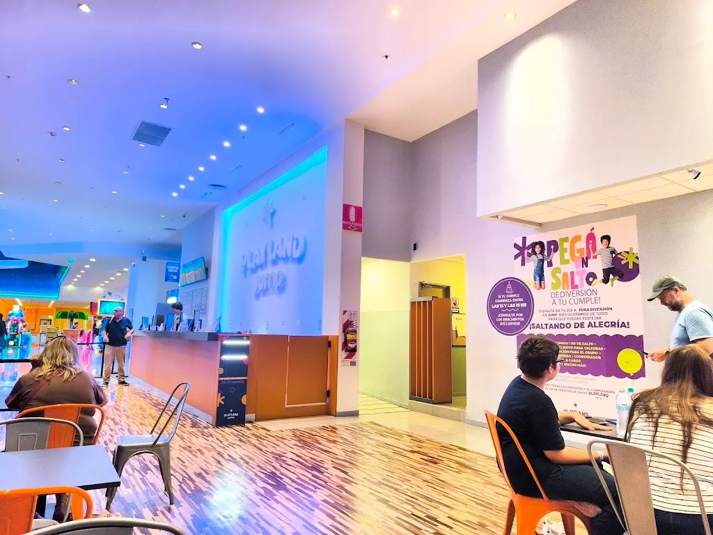Planes para días frescos: opciones indoor y calentitas para chicos