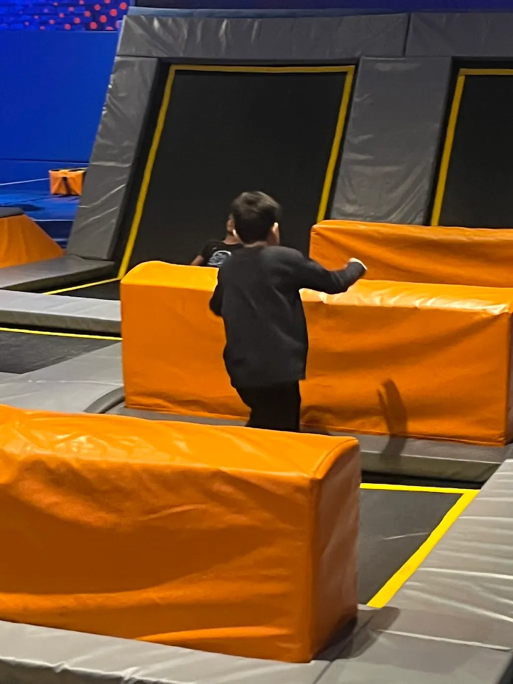 Planes para días frescos: opciones indoor y calentitas para chicos