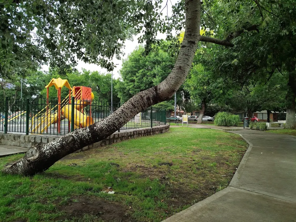 Plazas de CABA con juegos para disfrutar la tarde de otoño