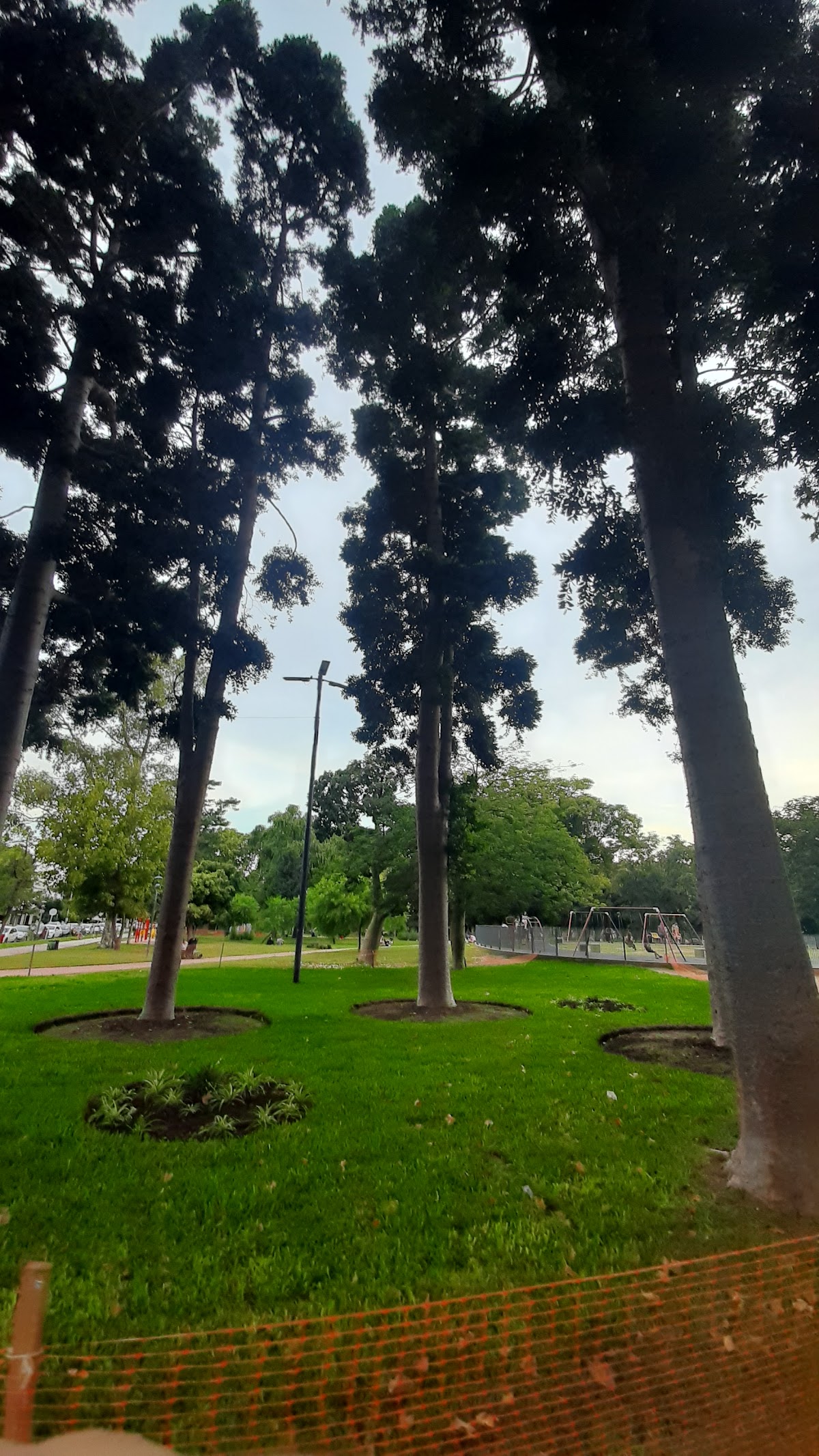 Banff City Park en Versalles: diversión gratis al aire libre para toda la familia