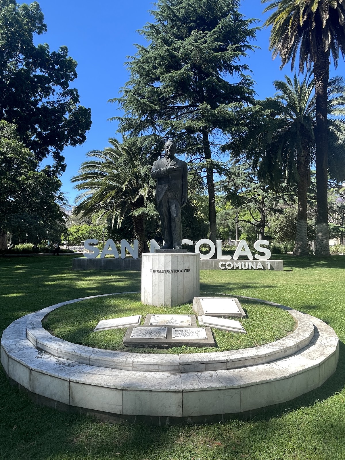Plaza del Palacio (Lavalle): ¡Juegos gratis y aire libre en San Nicolás!