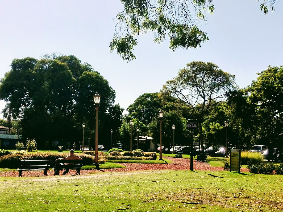 Plaza Estado Plurinacional de Bolivia: ¡diversión al aire libre en Palermo!