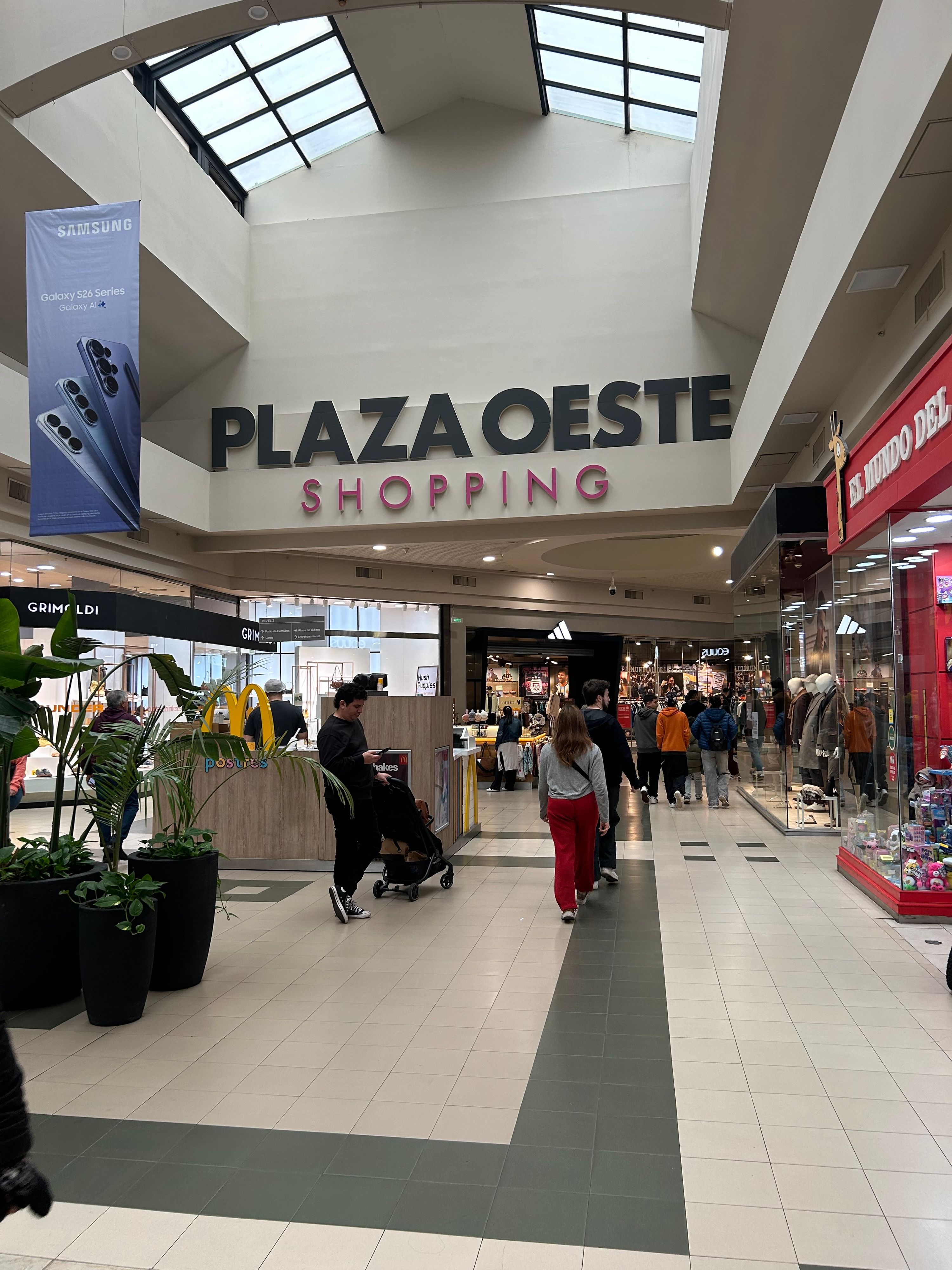 Plaza Oeste Shopping