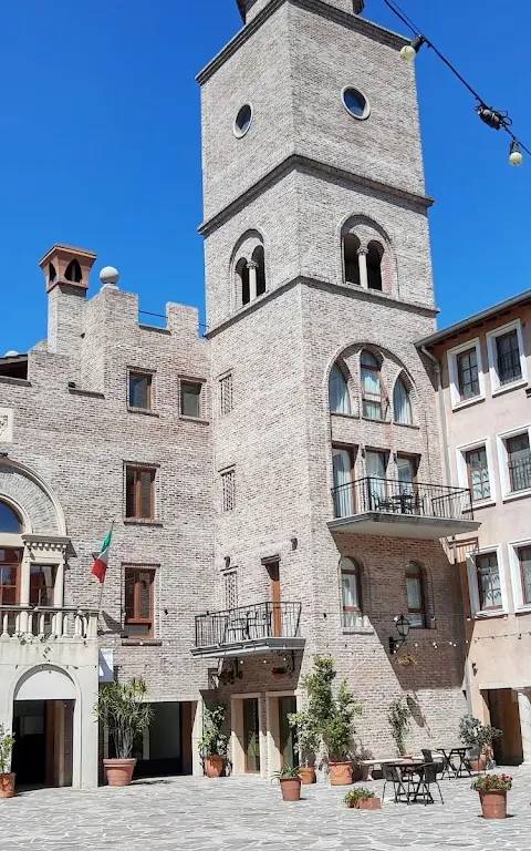 Torre Pueblo