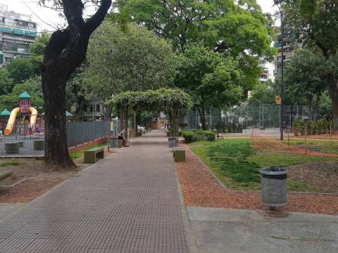 Plaza Aristóbulo Del Valle